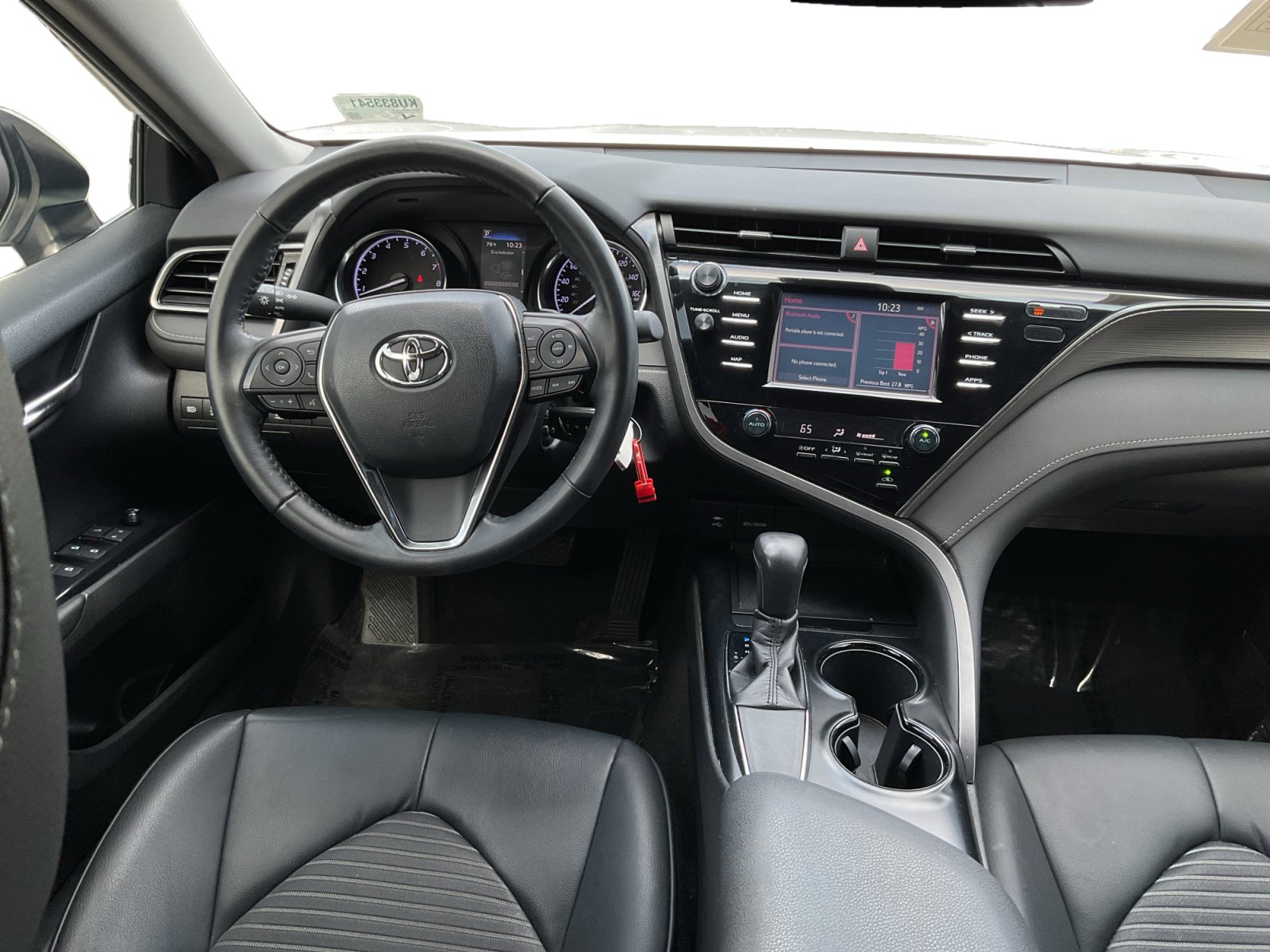 Used 2019 Toyota Camry SE FWD image 14
