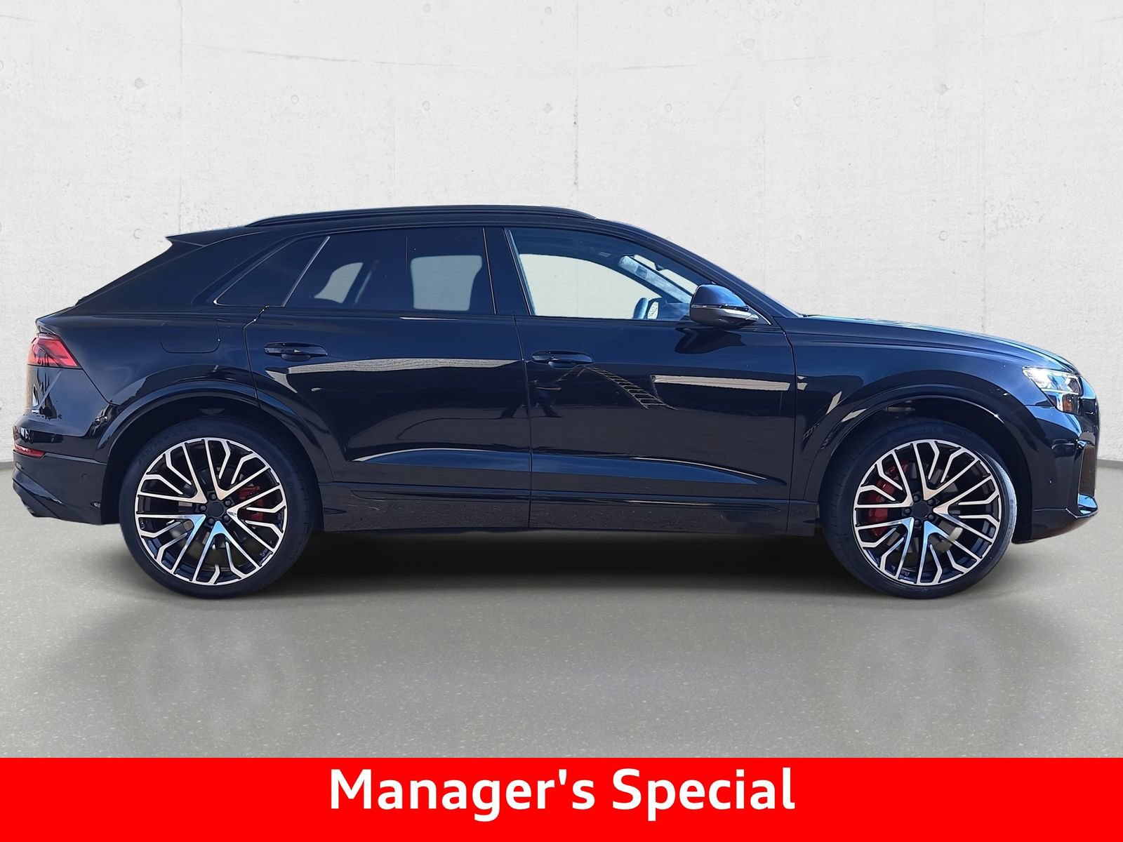 New 2026 Audi SQ8 Prestige AWD/4WD image 4
