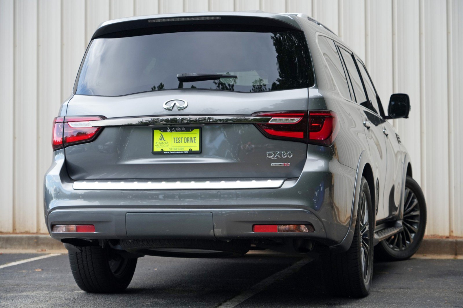 Used 2020 INFINITI QX80 Luxe w/ Edition 30 Package RWD image 4