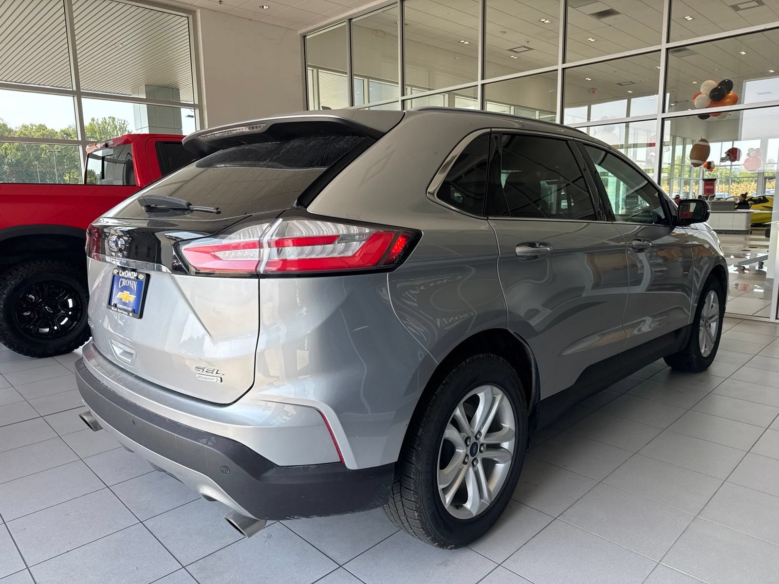 Used 2020 Ford Edge SEL FWD image 4