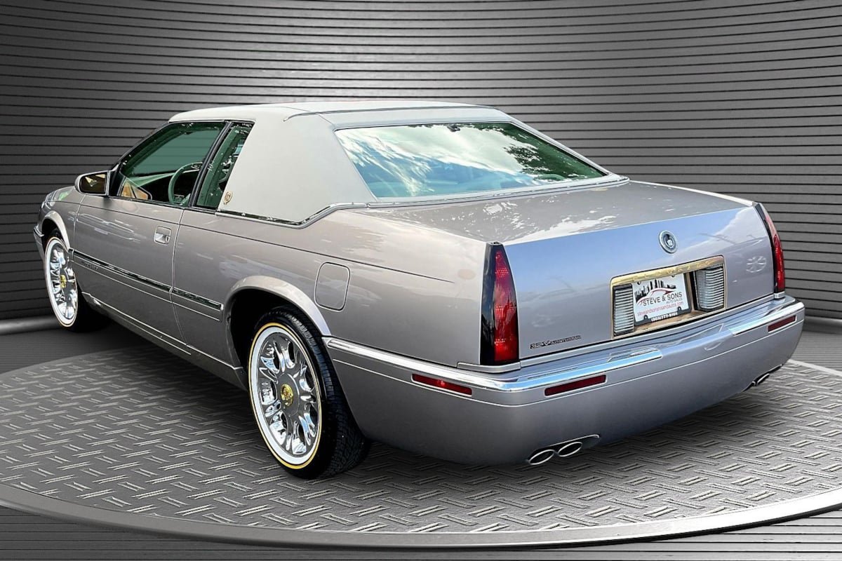 Used 1996 Cadillac Eldorado FWD image 4