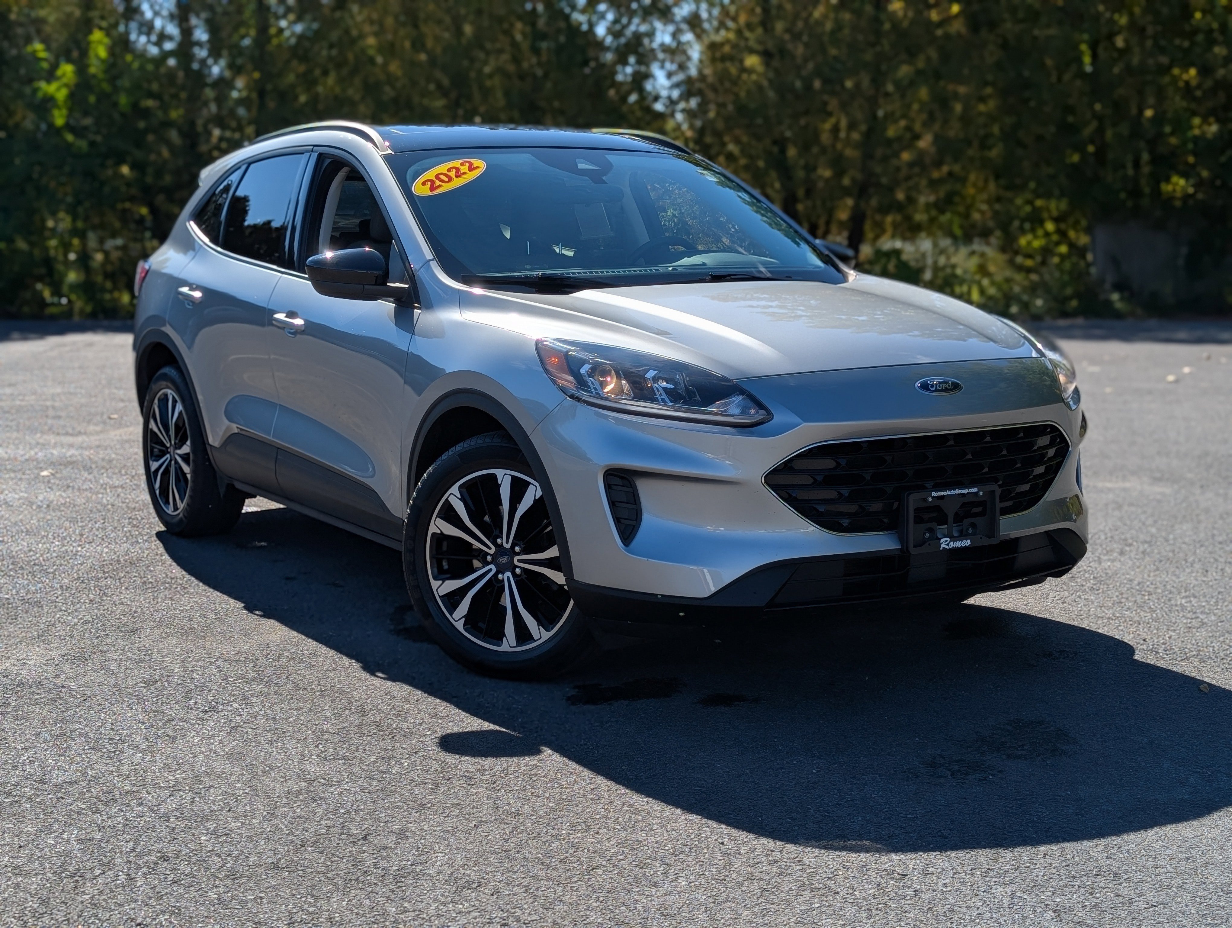 Used 2022 Ford Escape SE w/ SE Sport Appearance Package