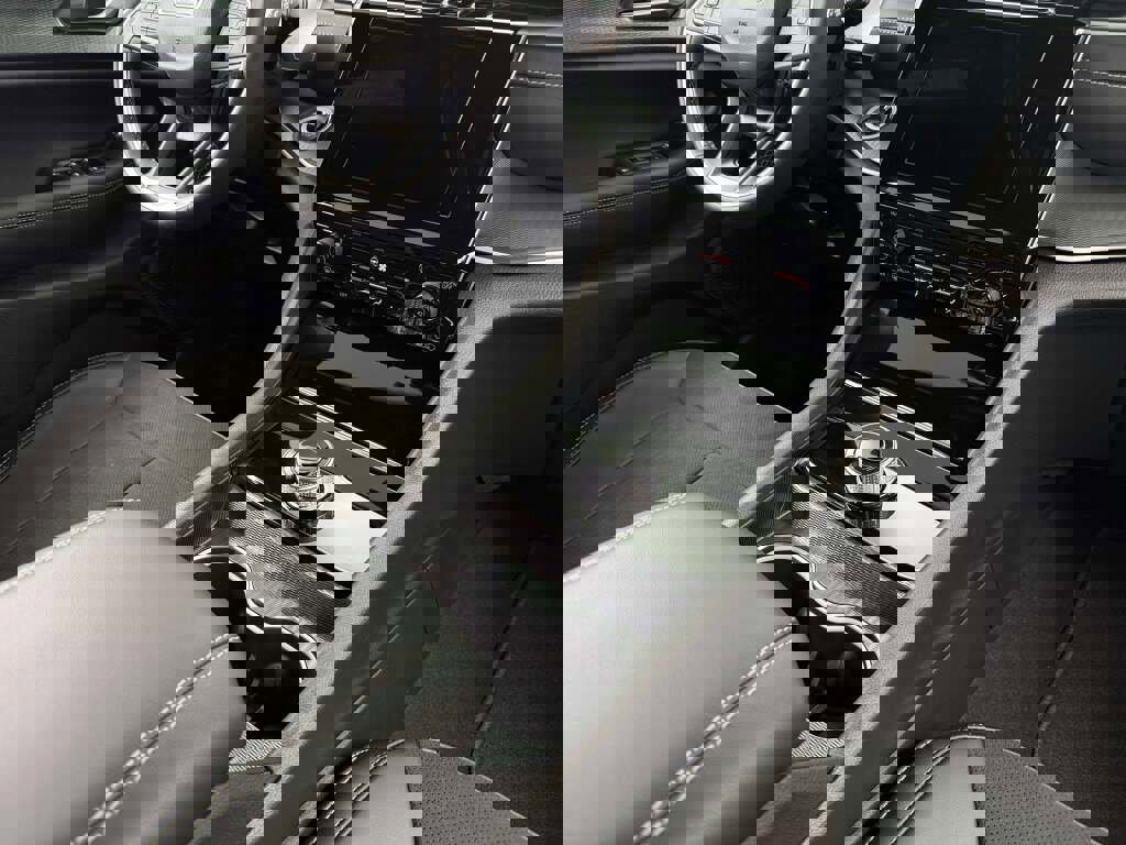 New 2025 Jeep Grand Cherokee L Laredo image 25