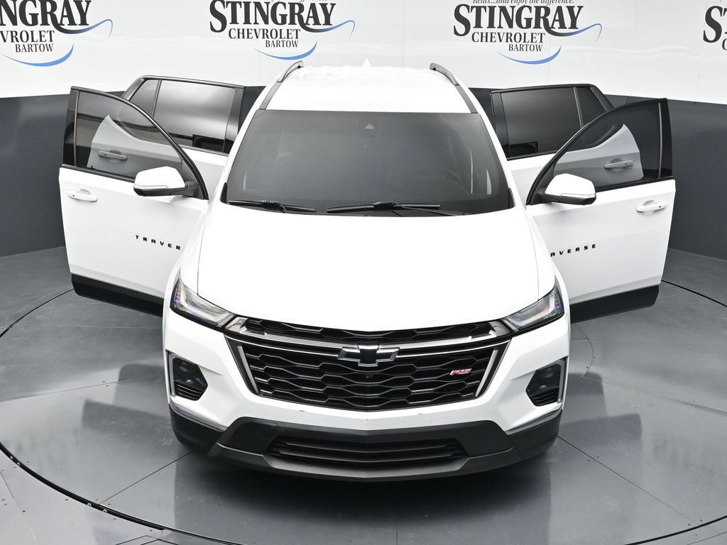 Used 2023 Chevrolet Traverse RS FWD image 37