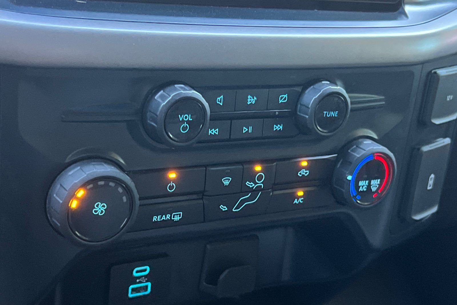 Used 2024 Ford F150 XL w/ Equipment Group 103A High image 19