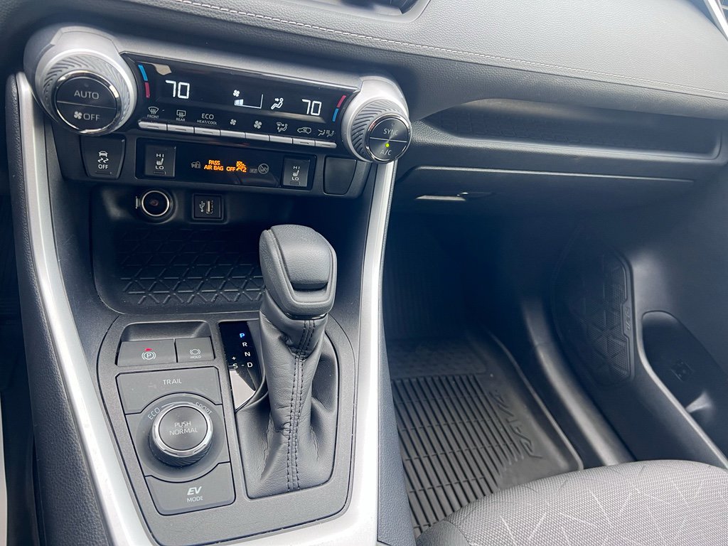 Used 2024 Toyota RAV4 XLE w/ Convenience Package image 23