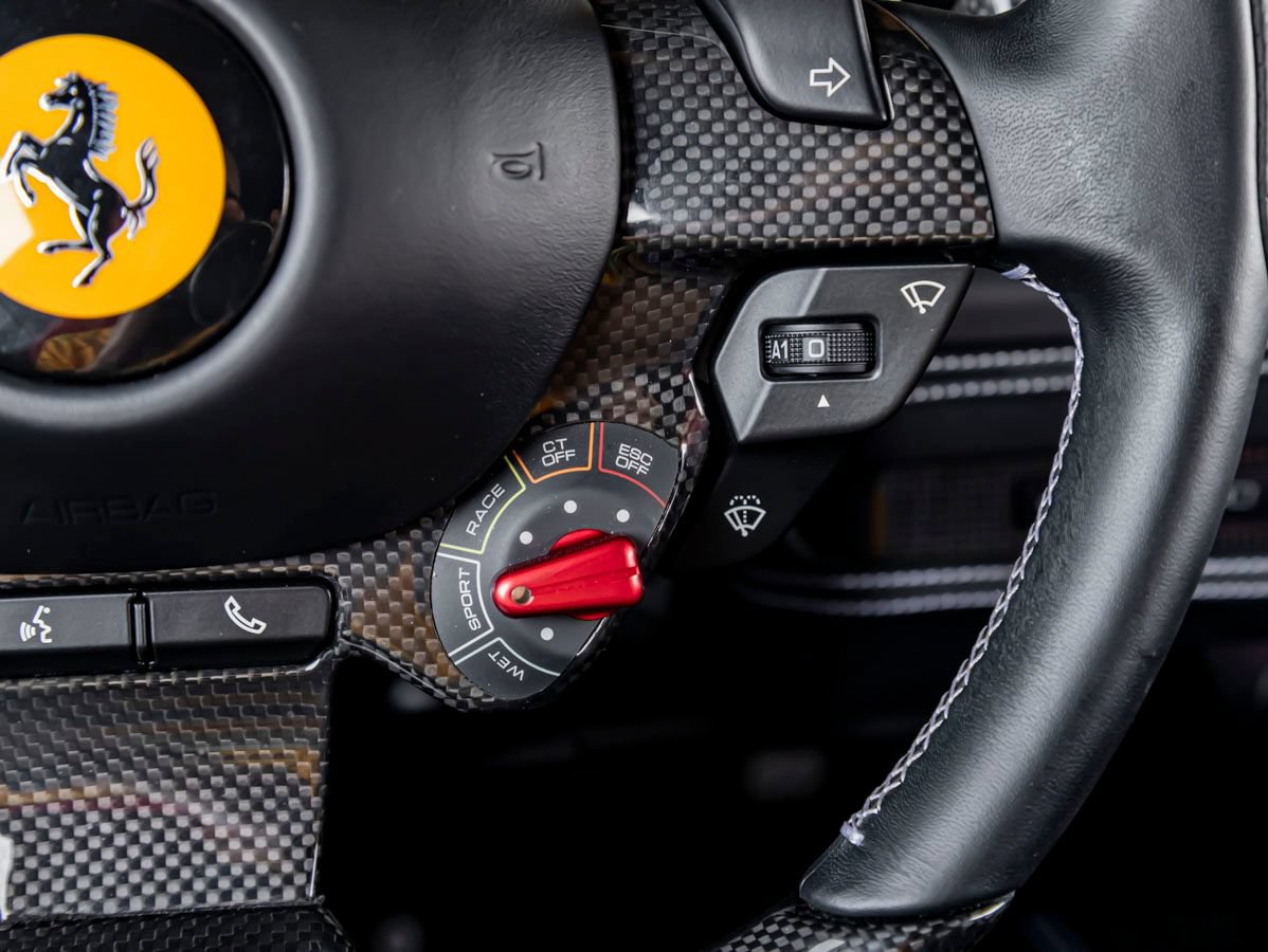 Used 2022 Ferrari F8 Tributo RWD image 25