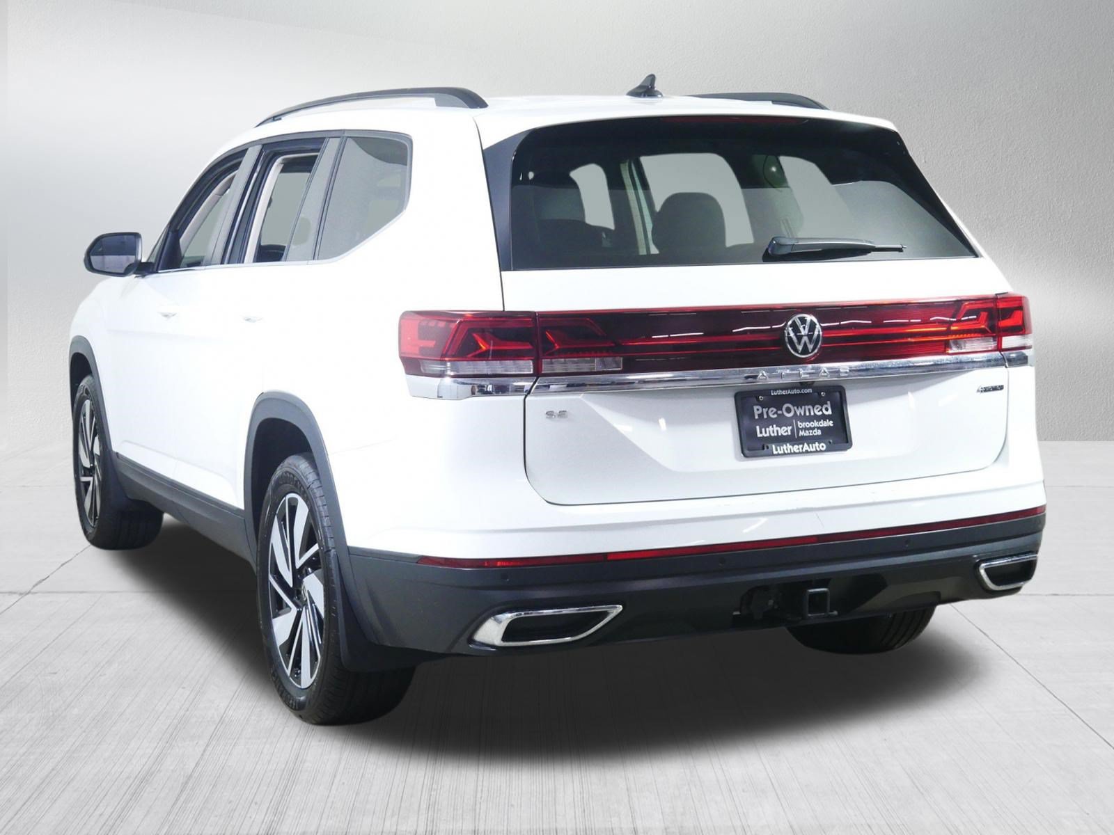 Used 2025 Volkswagen Atlas SE AWD/4WD image 5