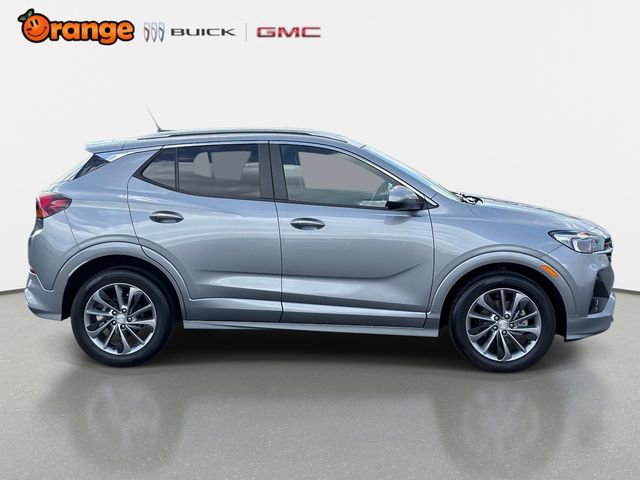 Used 2023 Buick Encore GX Select w/ Sport Touring Package image 2