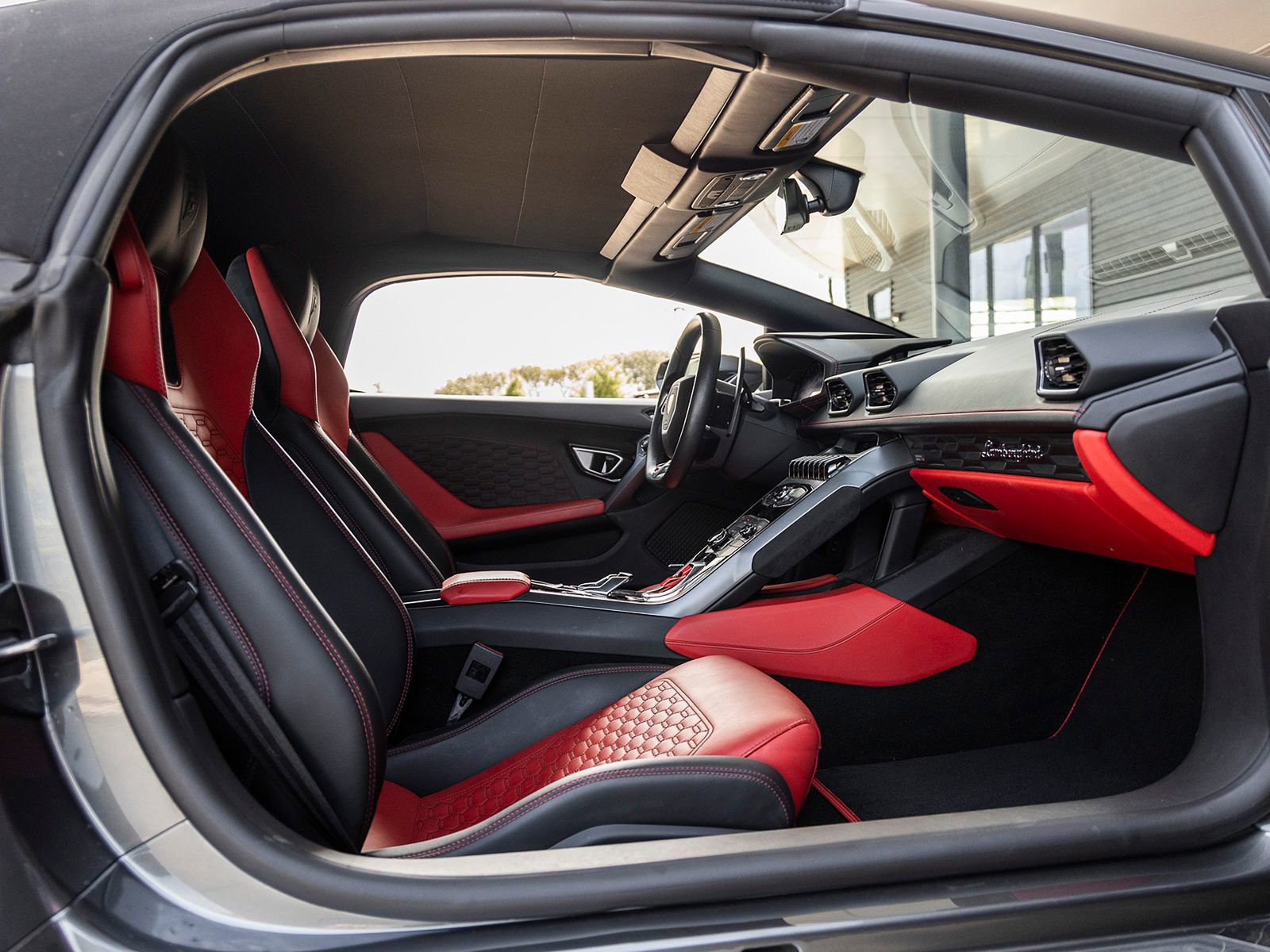 Used 2019 Lamborghini Huracan LP 580-2 image 42