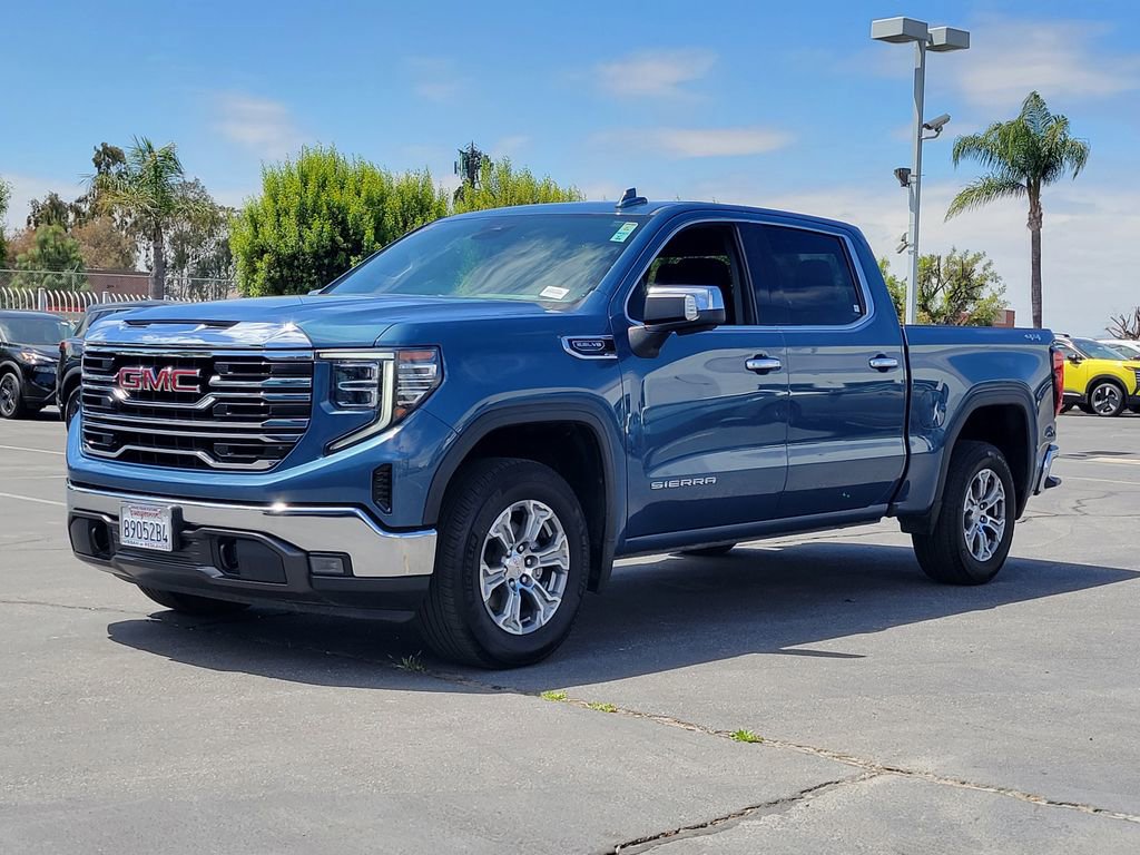 Used 2024 GMC Sierra 1500 SLT image 2