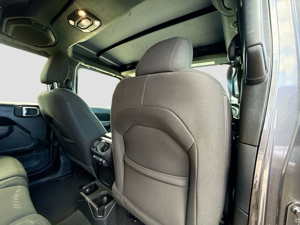 Used 2022 Jeep Wrangler Unlimited Sport AWD/4WD image 31
