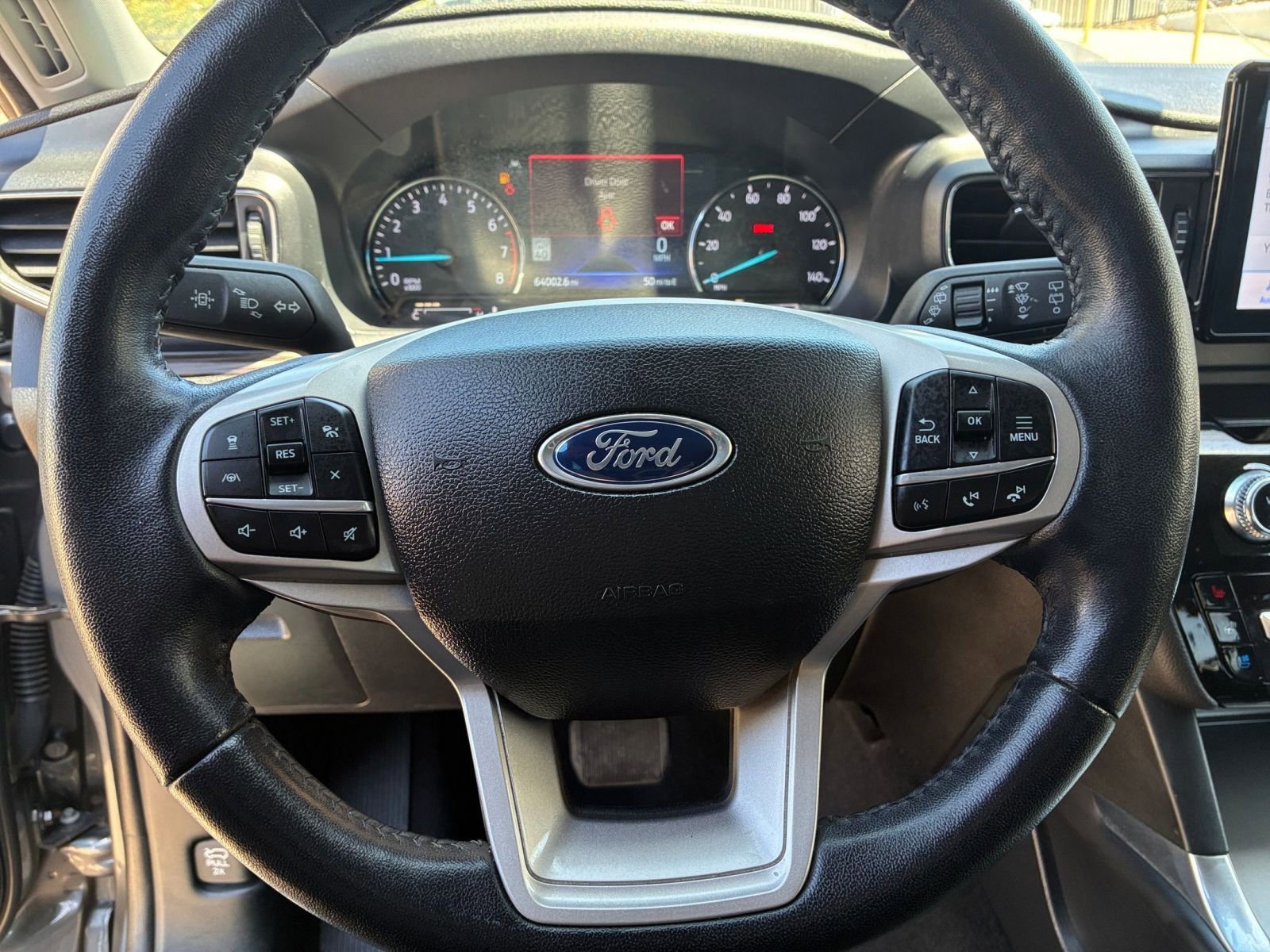 Used 2023 Ford Explorer Limited image 31
