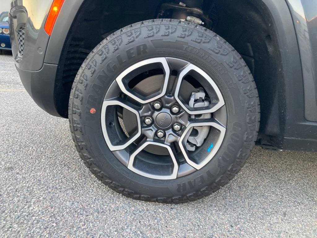 New 2024 Jeep Grand Cherokee Trailhawk w/ Advanced Protech Group II image 27