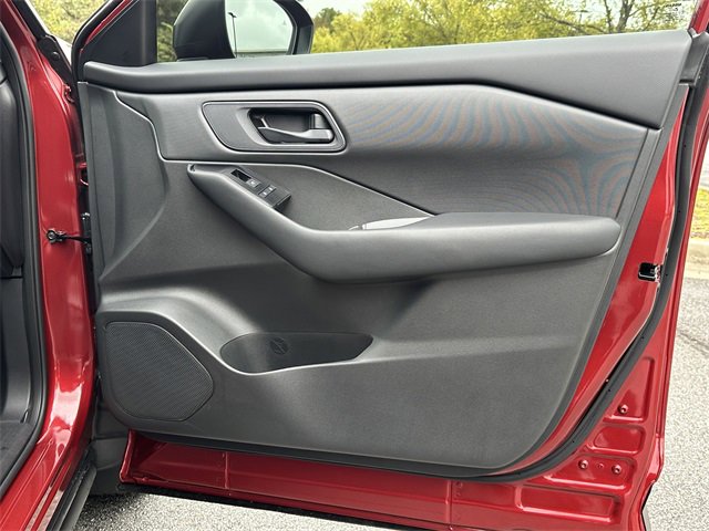 Certified 2025 Nissan Rogue S image 13