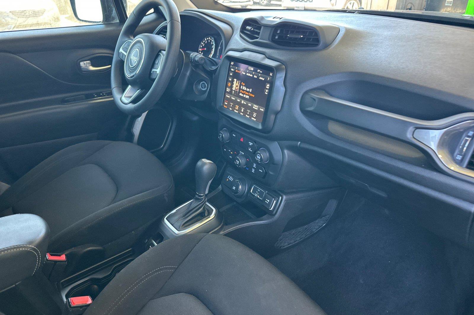 Certified 2023 Jeep Renegade Latitude AWD/4WD image 16