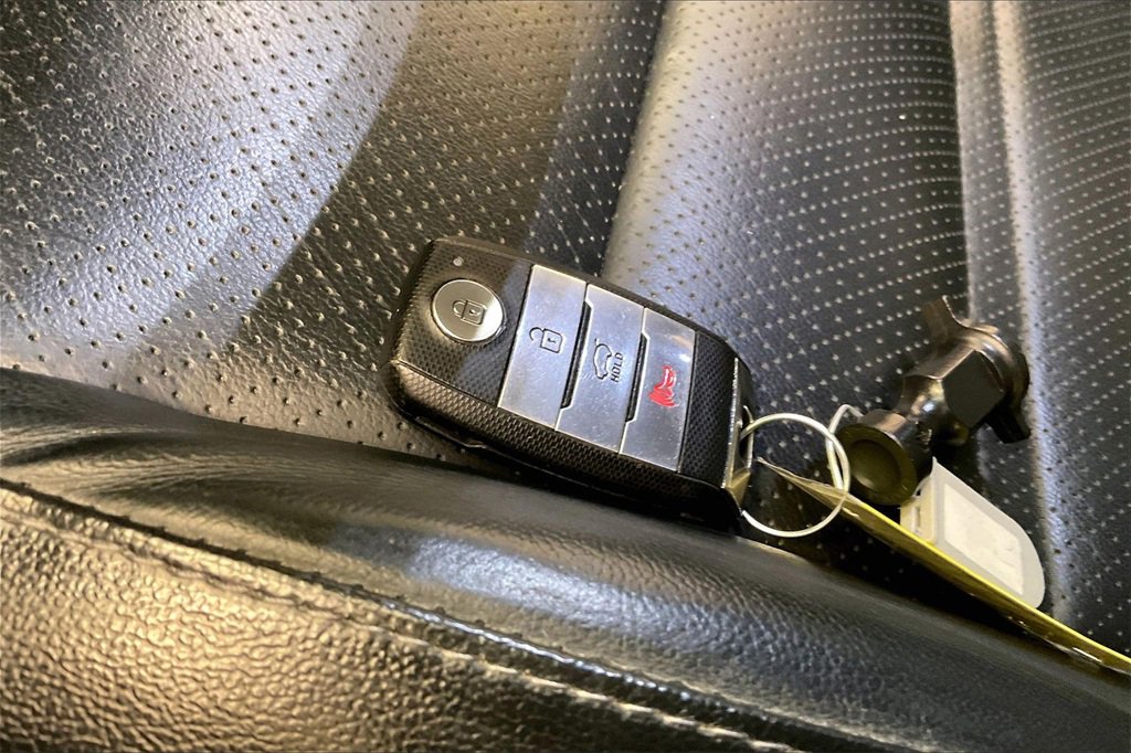 Used 2020 Kia Sorento EX image 9