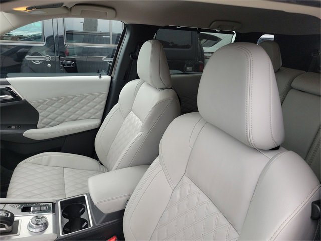 Used 2022 Mitsubishi Outlander SEL image 9