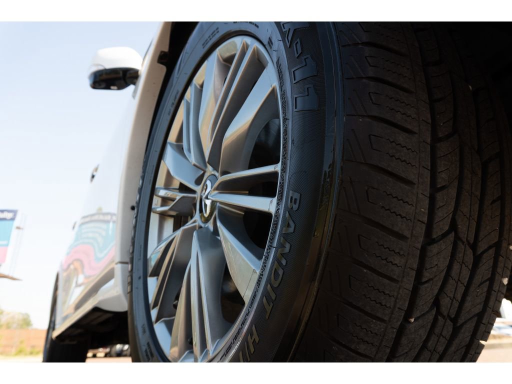 Used 2024 INFINITI QX80 Luxe image 9