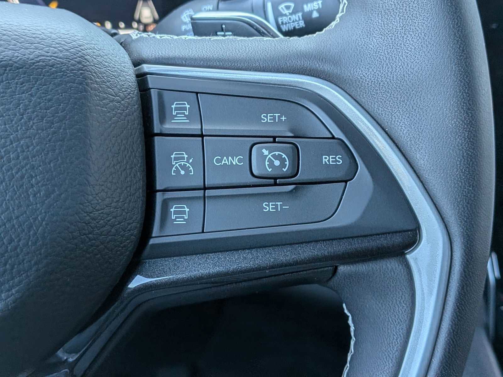 Used 2023 Jeep Grand Cherokee Altitude image 22
