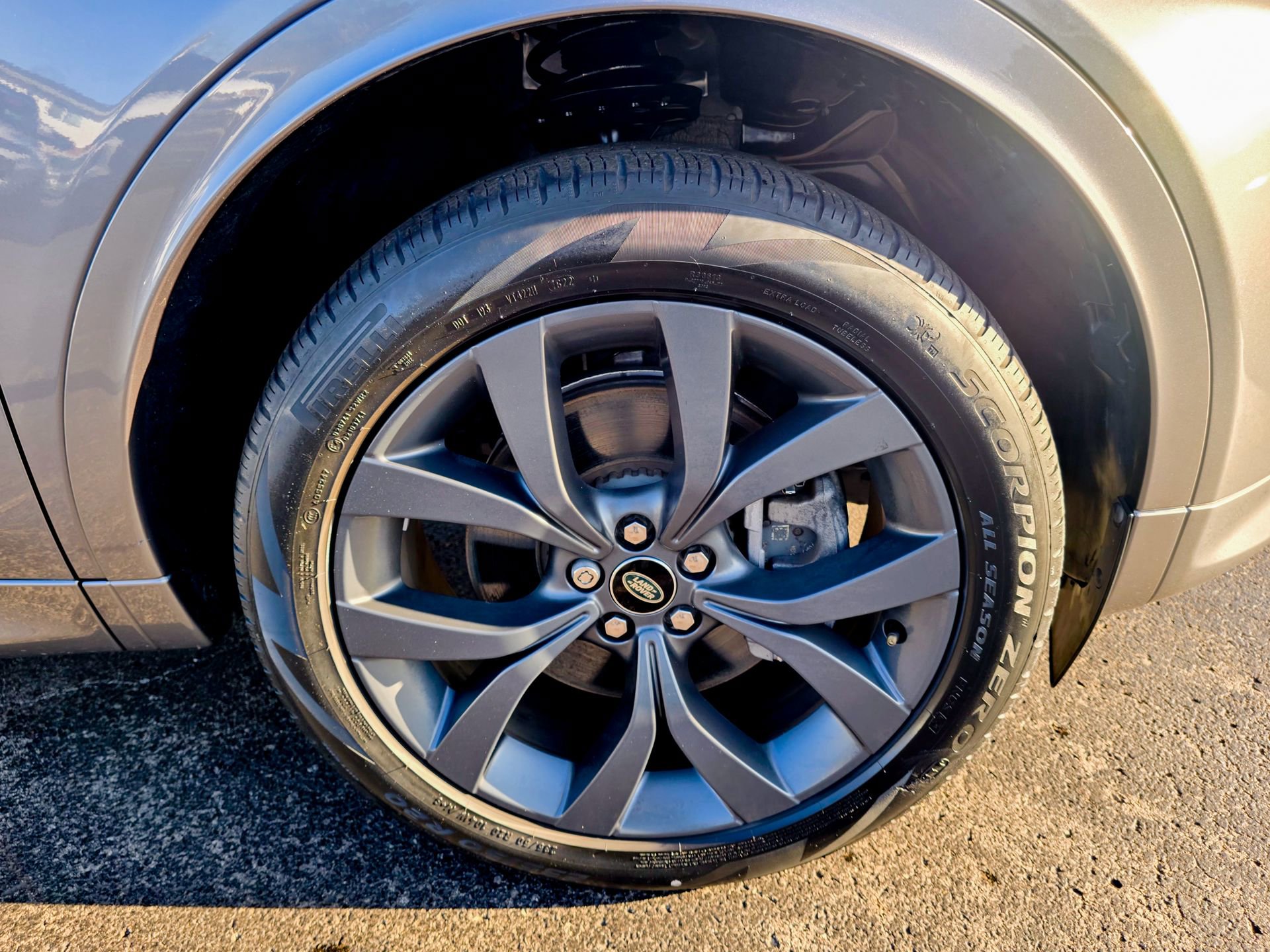 Used 2023 Land Rover Discovery Sport S R-Dynamic image 10