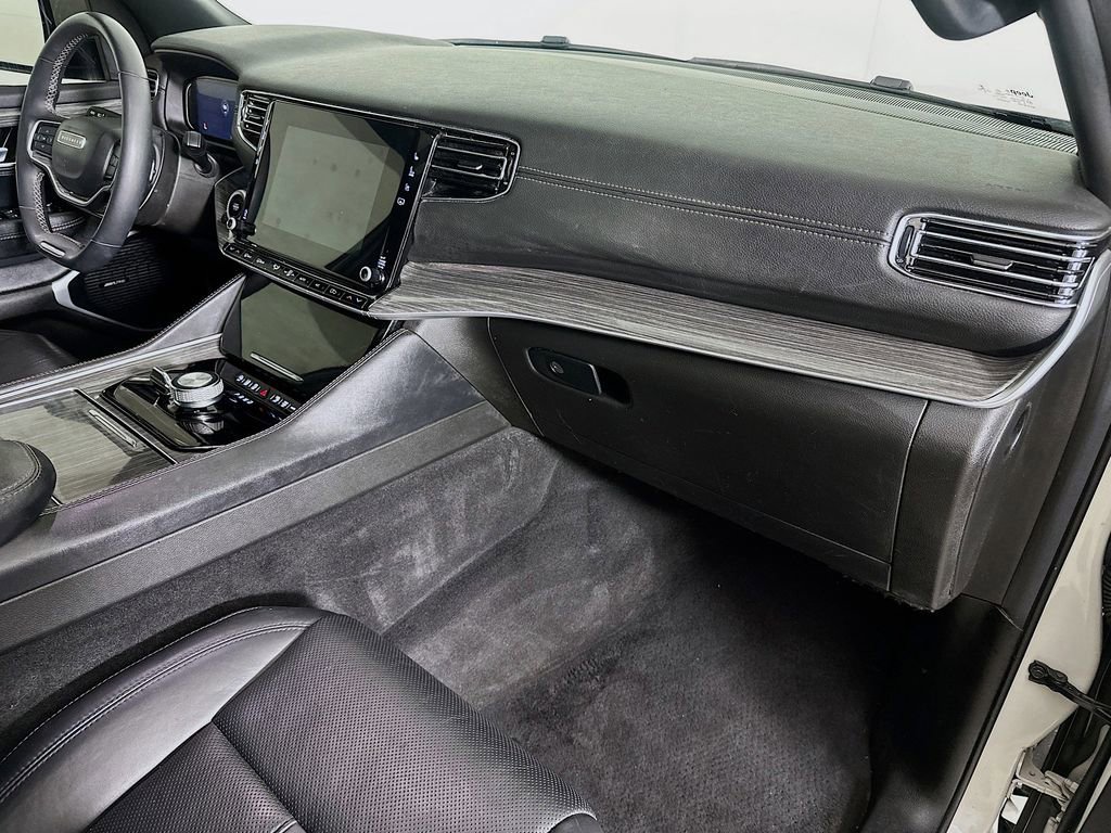 Used 2022 Jeep Wagoneer Series II w/ Premium Group I AWD/4WD image 36