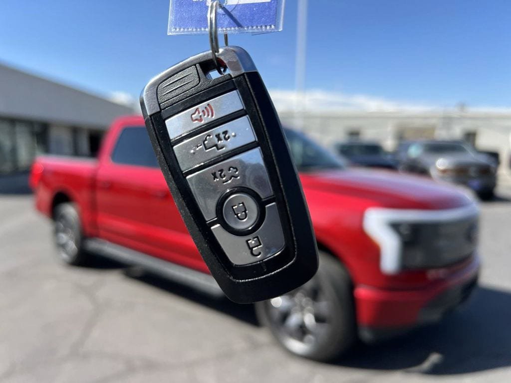 New 2023 Ford F150 Lightning Lariat AWD/4WD image 42