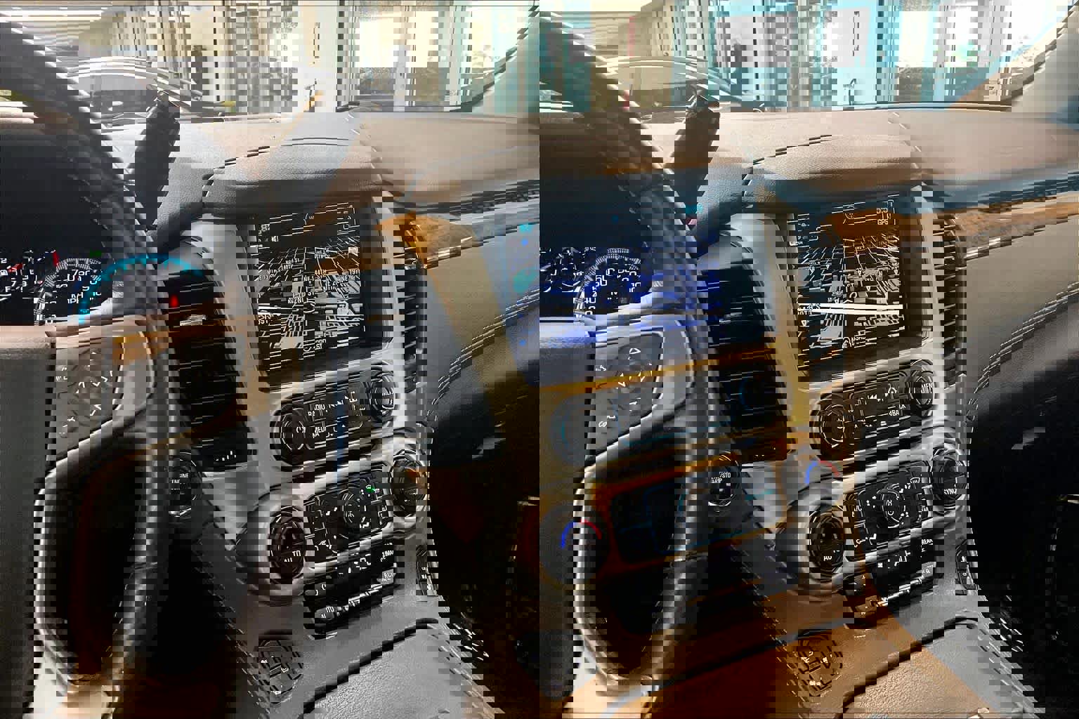 Used 2017 GMC Yukon Denali w/ Open Road Package image 6