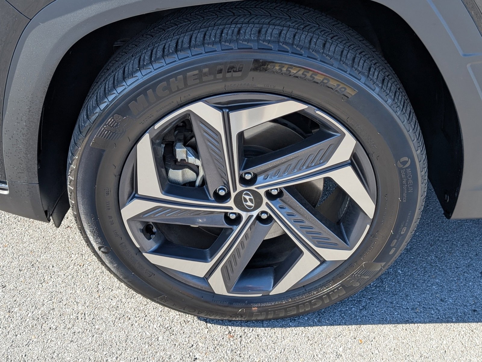 Used 2024 Hyundai Tucson Limited image 27