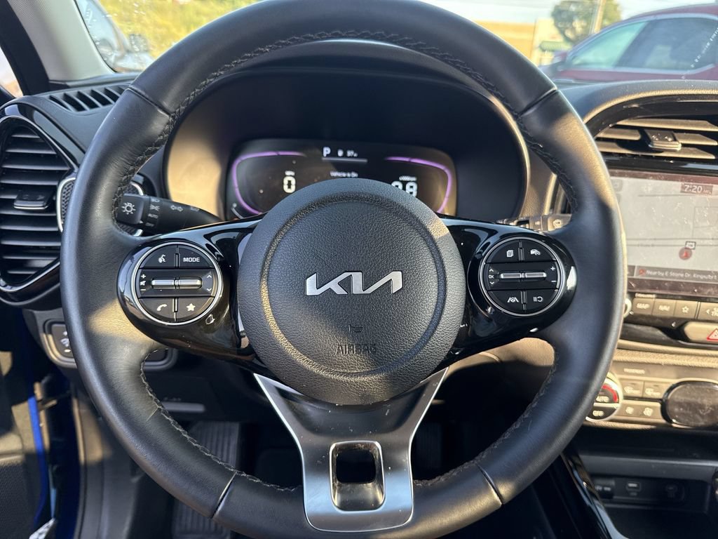 Used 2024 Kia Soul EX w/ Option Group 015 FWD image 18