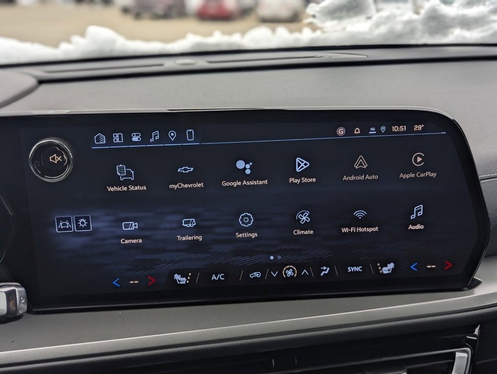 New 2026 Chevrolet Traverse LT w/ LPO, Floor Liner Package image 24