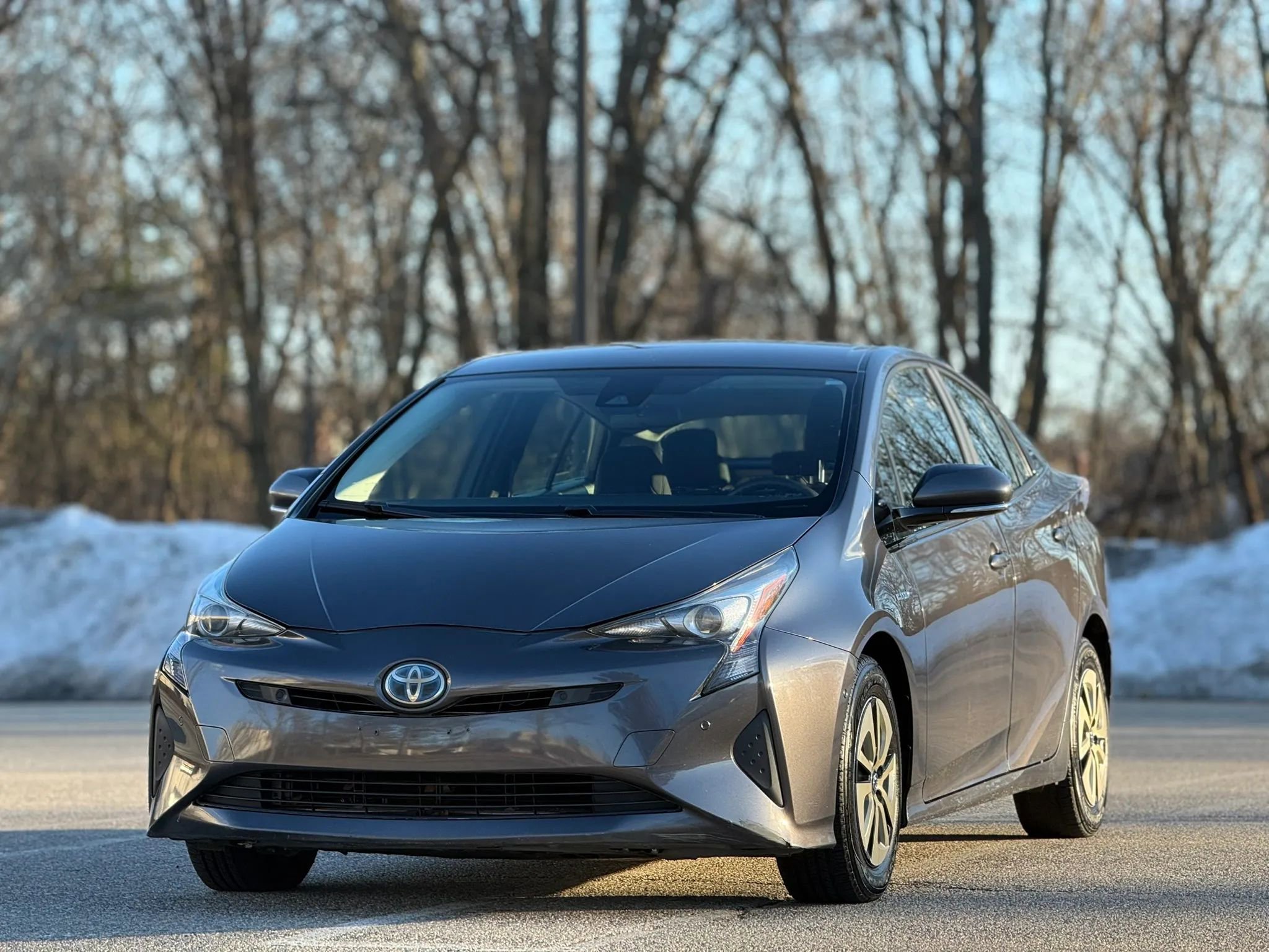 Used 2018 Toyota Prius Two w/ Prius Two Safety Plus Package FWD image 5