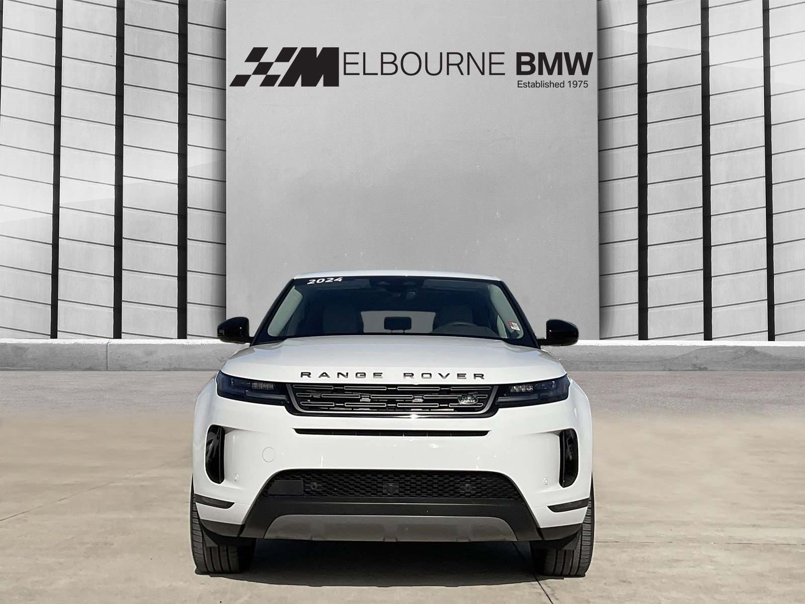 Used 2024 Land Rover Range Rover Evoque S image 2