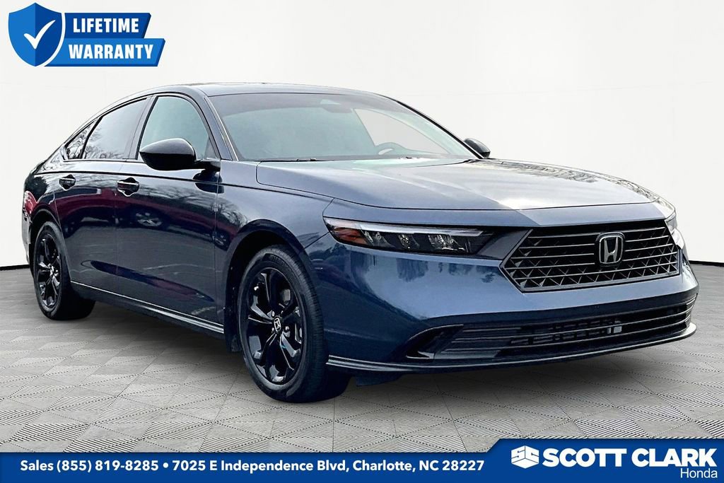Used 2025 Honda Accord SE image 1