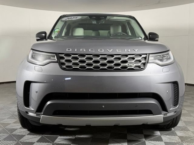 Certified 2025 Land Rover Discovery S AWD/4WD image 11