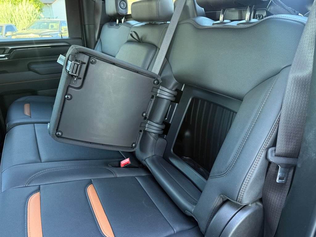Used 2024 GMC Sierra 2500 AT4 w/ AT4 Premium Plus Package AWD/4WD image 38