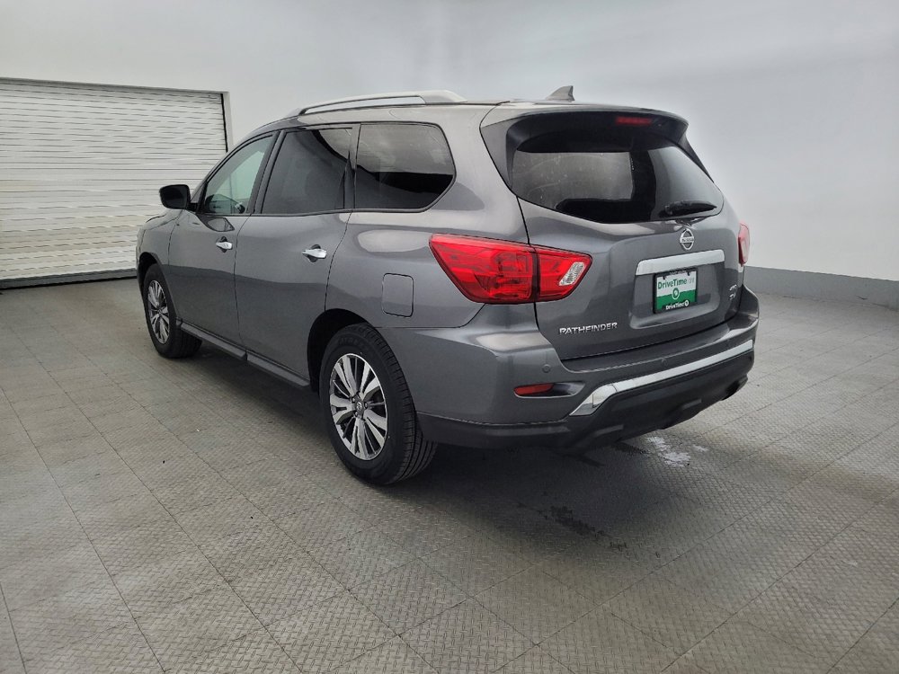 Used 2020 Nissan Pathfinder SV image 5
