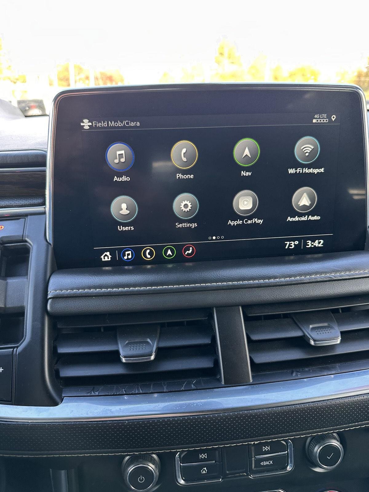 Used 2021 Chevrolet Suburban Premier w/ Premium Package image 40