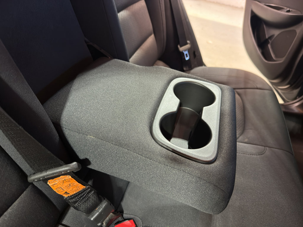 Used 2016 Chevrolet Malibu LT image 25