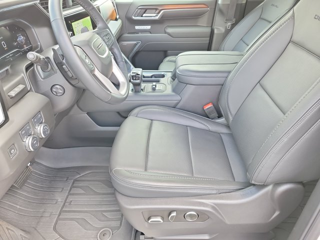 Used 2025 GMC Sierra 1500 Denali w/ Denali Reserve Package AWD/4WD image 12