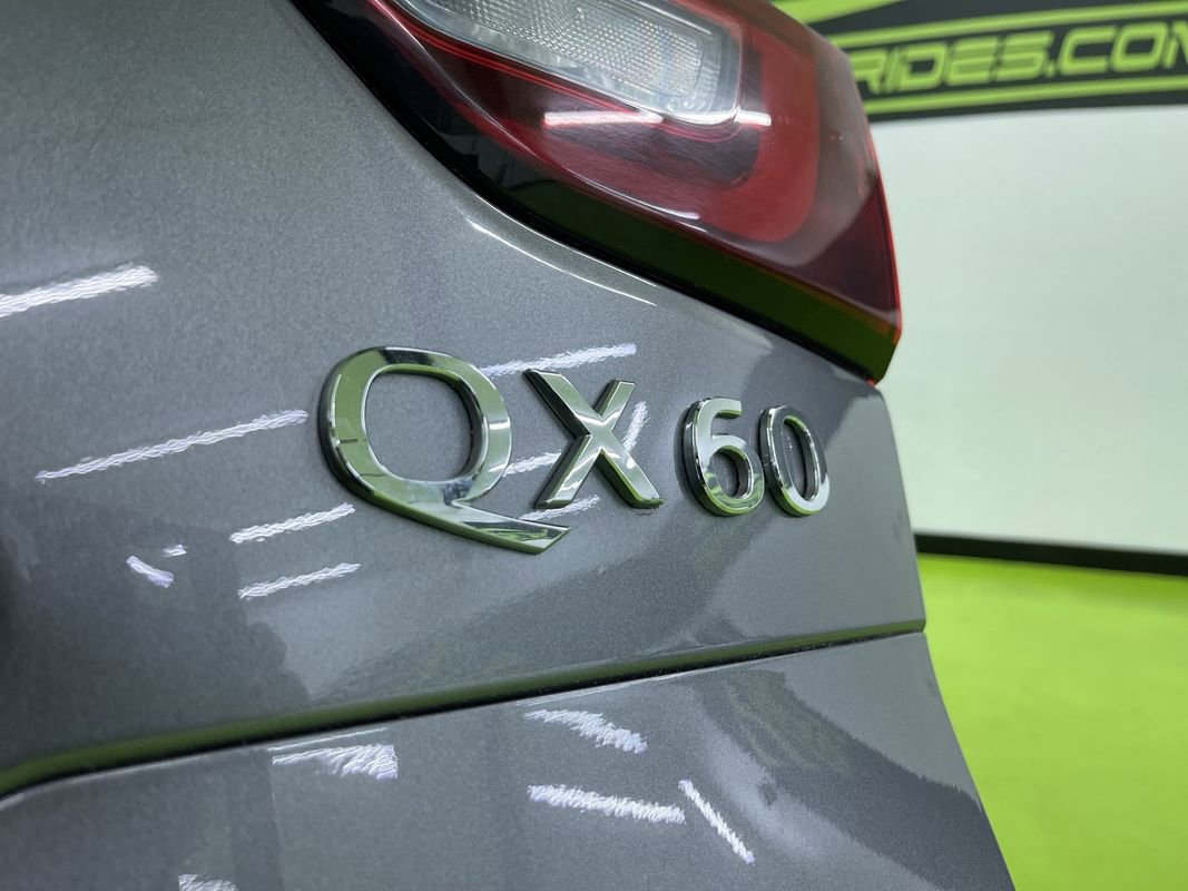 Used 2020 INFINITI QX60 Luxe w/ Essential Package image 14