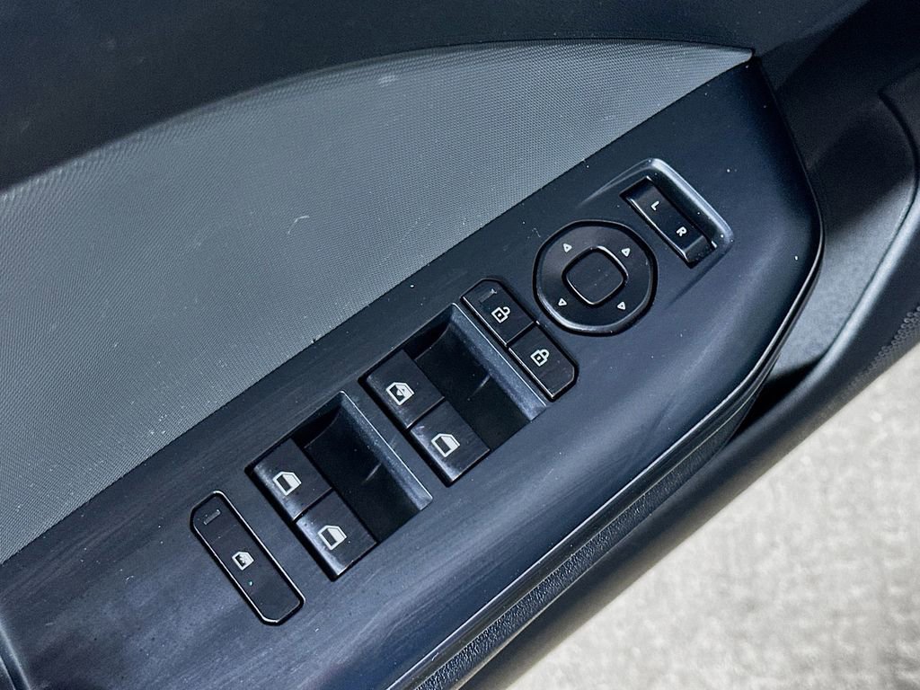Used 2025 Kia K4 LXS image 20