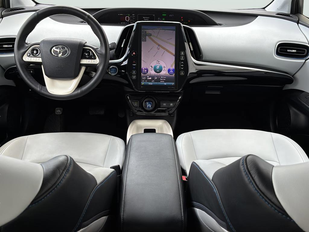 Used 2018 Toyota Prius Four Touring FWD image 17