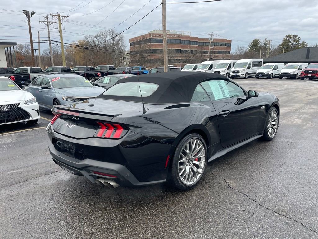 Used 2024 Ford Mustang GT Premium image 6