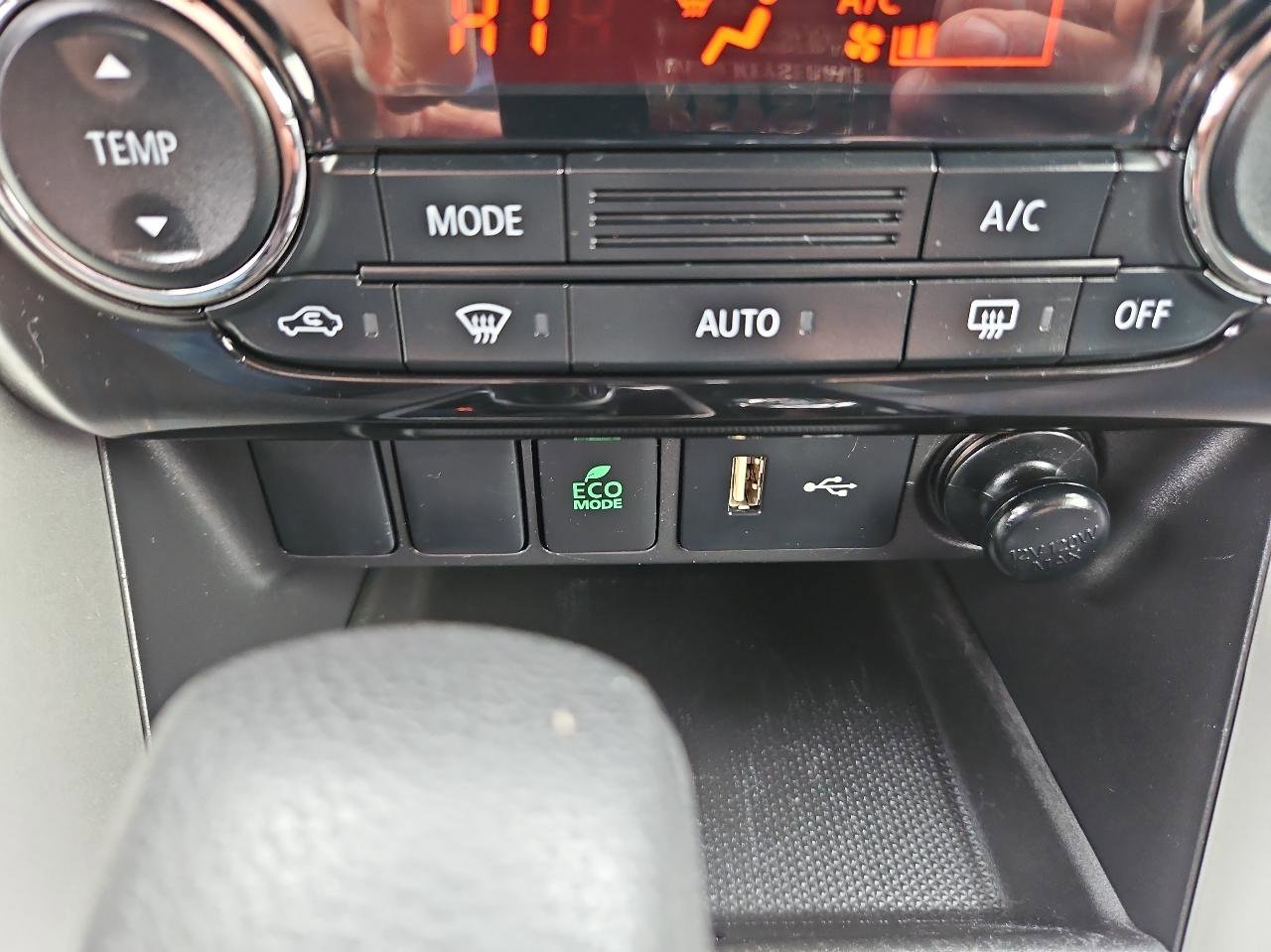 Used 2022 Mitsubishi Eclipse Cross ES image 32