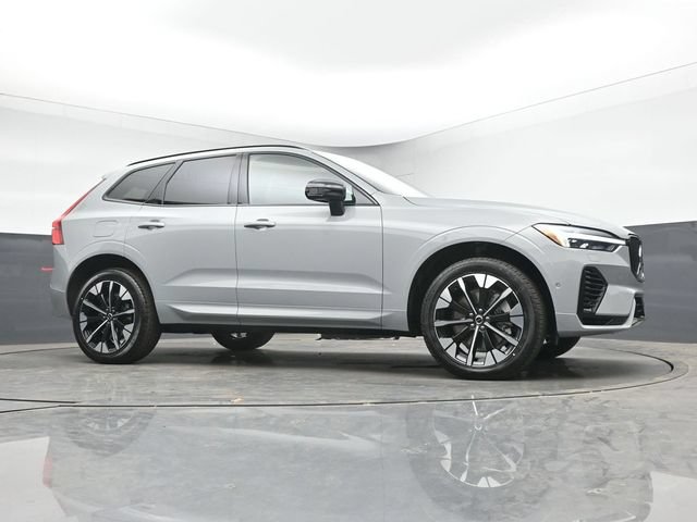 New 2026 Volvo XC60 T8 Plus w/ Protection Package Premier AWD/4WD image 38