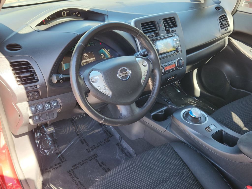 Used 2015 Nissan Leaf S w/ Charge Package image 9