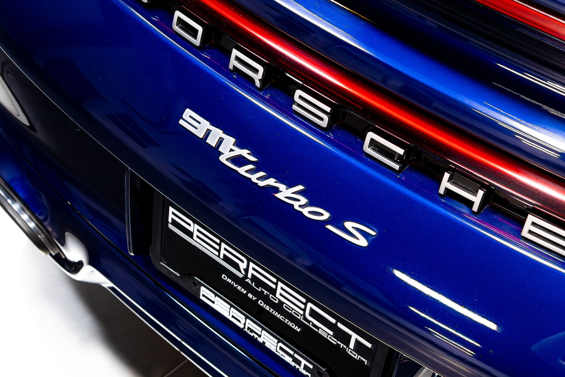 Used 2021 Porsche 911 Turbo S image 57