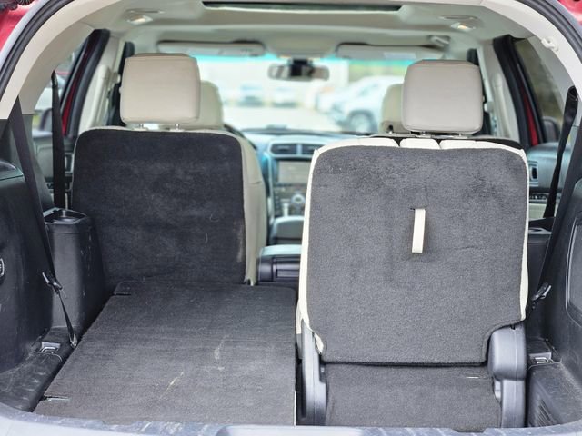 Used 2016 Ford Explorer Platinum image 30