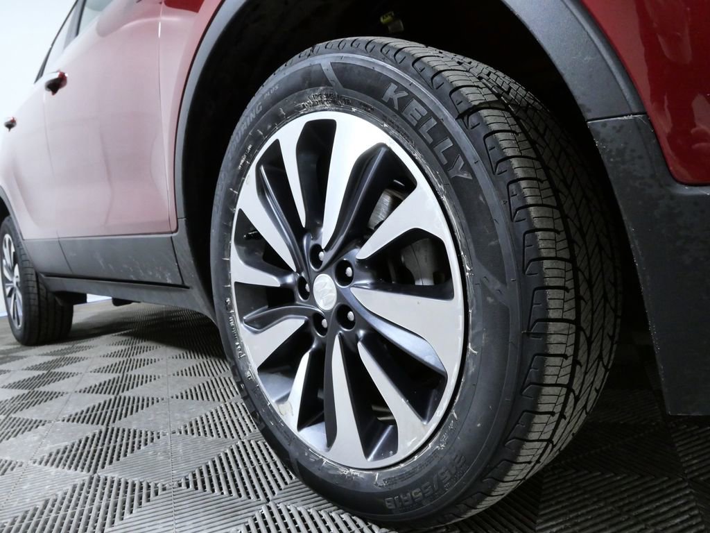 Used 2021 Buick Encore Preferred image 2